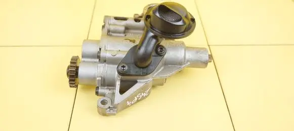 Audi A4 S4 B8 8K Oil pump 06H115105AC CDH