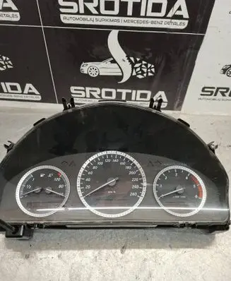 Mercedes-Benz C W204 Speedometer (instrument cluster) A2049001705 A2049022602 A2049014000
