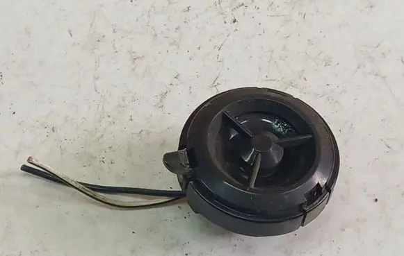 Mitsubishi Grandis Front door speaker MR9863