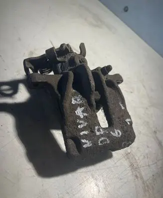 Opel Vivaro Rear brake caliper