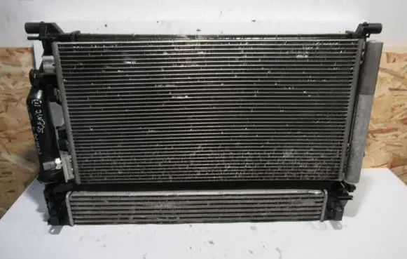 Renault Scenic III - Grand scenic III Coolant radiator