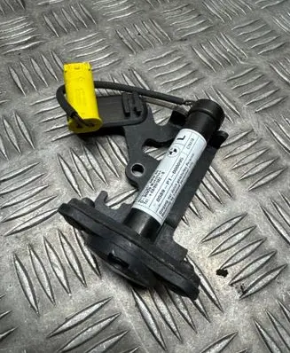 BMW X6 F16 Bonnet Pedestrian Airbag Actuator 7326019