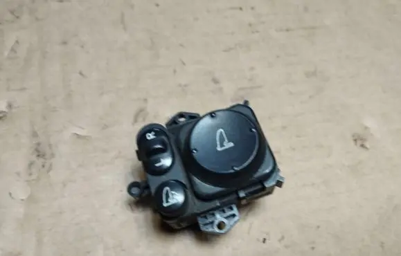 Honda Civic Wing mirror switch