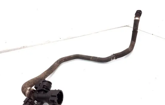 BMW 5 F10 F11 Engine coolant pipe/hose 8511760