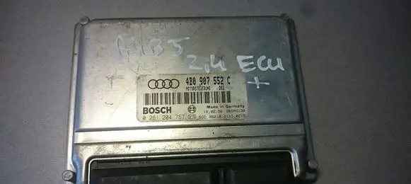 Audi A6 S6 C5 4B Engine control unit/module 4B0907552C 0261204767