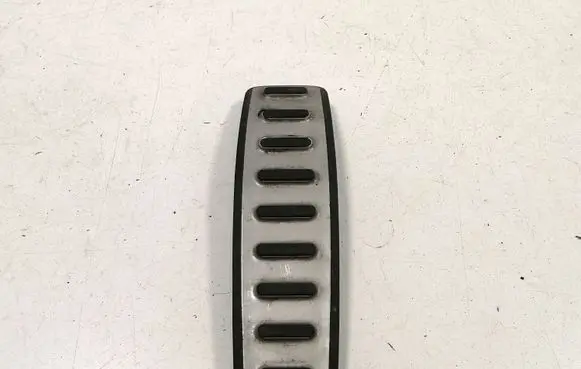 Porsche Cayenne (9PA) Accelerator throttle pedal 7L5721647A
