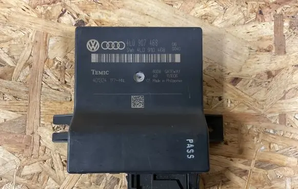 Audi A8 S8 D3 4E Other control units/modules 4L0907468 4L0910468