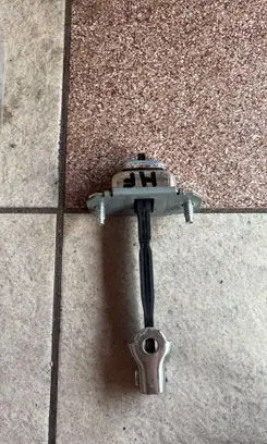 Subaru Forester SJ Front door check strap stopper 61124SG000