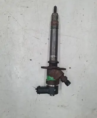 Volvo S60 Fuel injector 0445110078