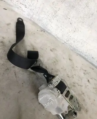Lexus IS 220D-250-350 Front seatbelt 7m8750p