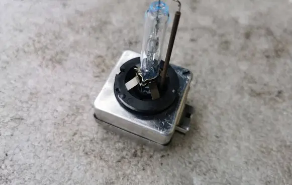 Renault Laguna III Xenon bulb 66140CLC 203545 93553217