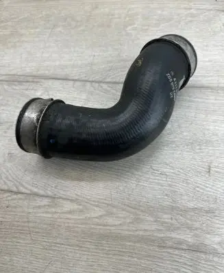 Mercedes-Benz E W211 Intercooler hose/pipe A2115282582