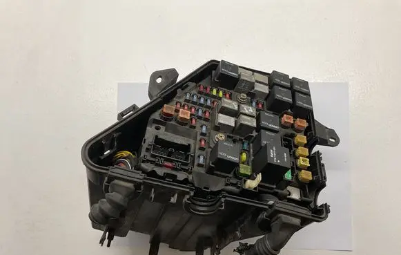 Cadillac SRX Fuse box set 6126458 25706727