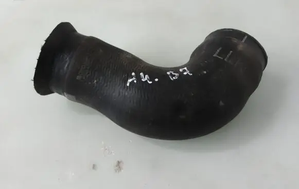Audi A4 S4 B7 8E 8H Intercooler hose/pipe 