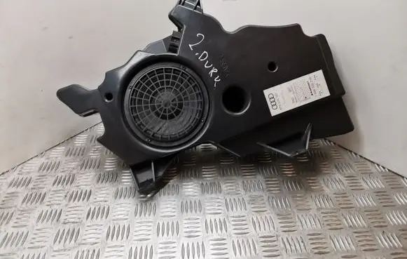 Audi A3 S3 8P Subwoofer speaker 8P3035382