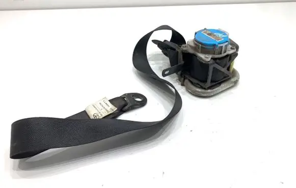 Toyota Yaris Front seatbelt 732100D320