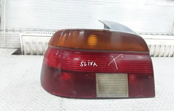 BMW 5 E39 Rear/tail lights 8358031