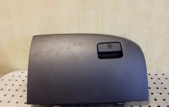 Mitsubishi Outlander Glove box lid/cover 8006A021