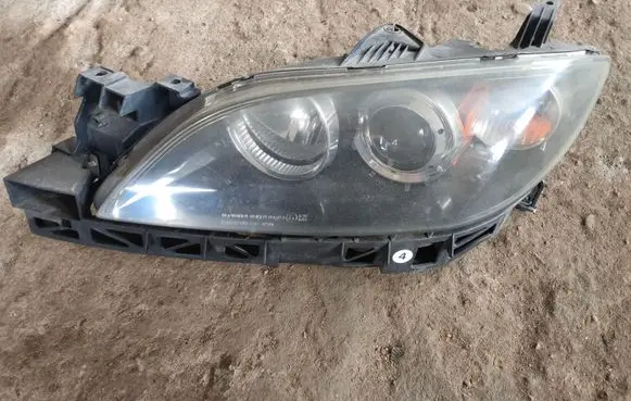 Mazda 3 I Headlight/headlamp