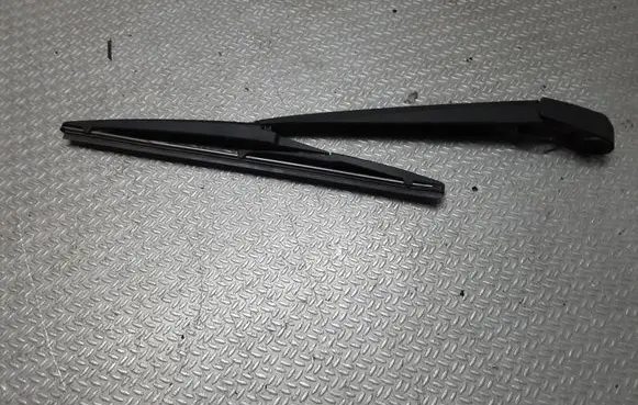 Mazda 6 Rear wiper blade arm
