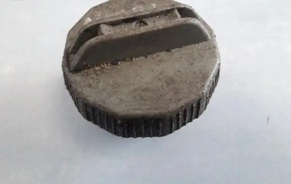 Mazda 323 Fuel tank filler cap 