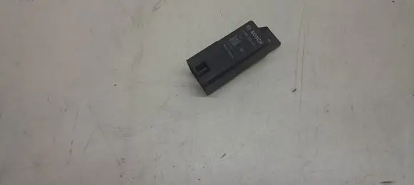 Land Rover Range Rover Velar Glow plug pre-heat relay 0281003183