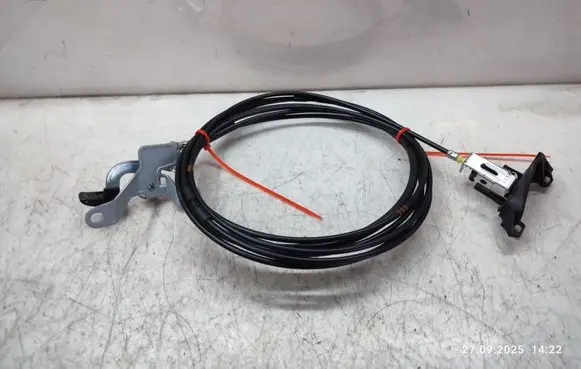 Mazda CX-5 Fuel cap flap release cable 