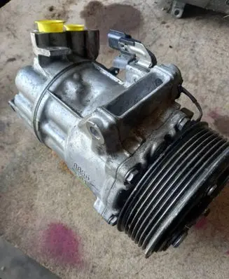 Nissan Juke II F16 Air conditioning (A/C) compressor (pump) 926008955R