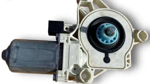 Audi A7 S7 4K8 Front door window regulator motor 4K0959801
