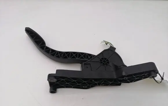 Jaguar F-Pace Accelerator throttle pedal HK839F836GA D1608214244