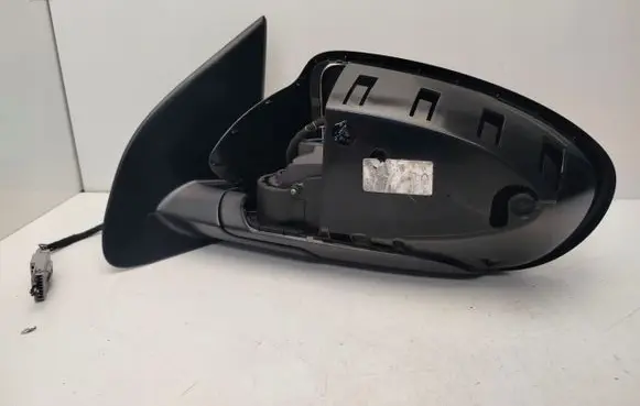 Nissan Qashqai Front door electric wing mirror 