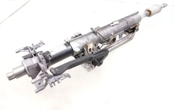BMW 1 E81 E87 Steering wheel axle 6783606 32306783606