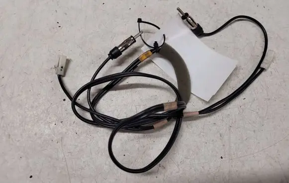 Toyota Yaris AUX in-socket connector 