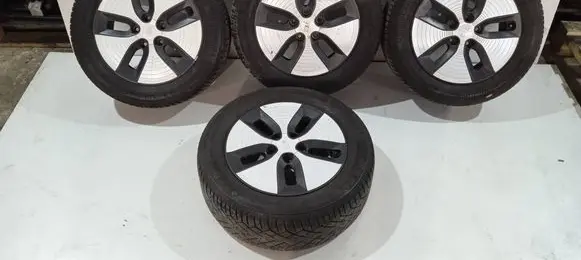 KIA Soul R16 alloy rim 