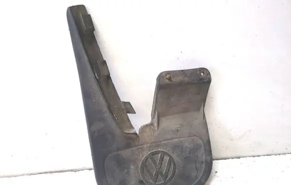 Volkswagen Transporter - Caravelle T4 Front mudguard 701075111A