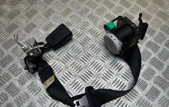 Mazda 6 Rear seatbelt BGK130081C FGIT2776 BGE121427C