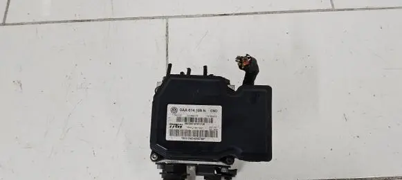 Volkswagen PASSAT B7 ABS Pump 3AA614109N 17654033 54085807B