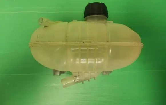 Opel Vivaro Coolant expansion tank/reservoir 217101893R