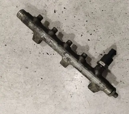 Renault Espace III Fuel main line pipe 0445214018 0281002405