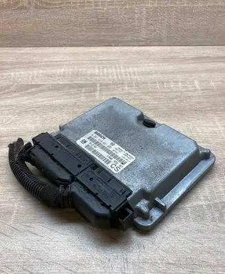 Opel Zafira B Engine control unit/module ECU 09133269 0281010021