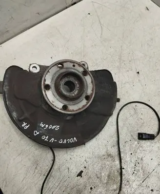Volvo V70 Front wheel hub spindle knuckle