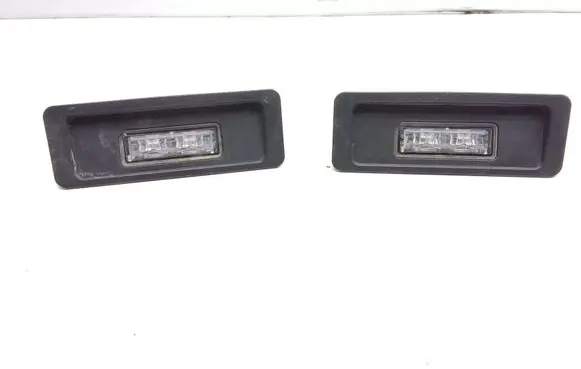 Volvo V40 Number plate light 31352526