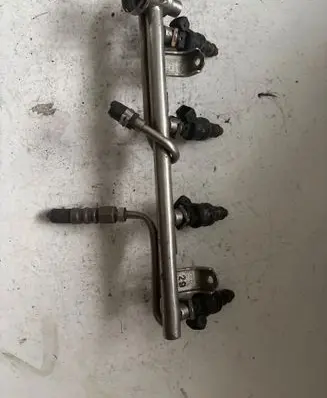 Audi A4 S4 B5 8D Fuel main line pipe 058133681