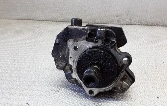 BMW 3 E46 Fuel injection high pressure pump 0445010045 7788670