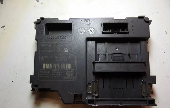 Renault Trafic III (X82) Ignition key card reader 285906872R 93461365 A2C11145803
