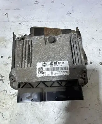 Skoda Octavia Mk2 (1Z) Engine control unit/module 03G906021DN 1039S16788 0281013289