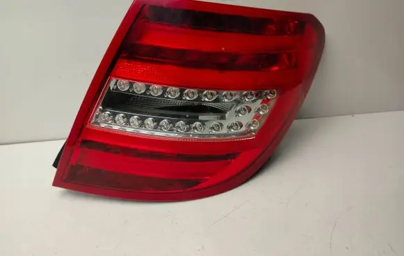 Mercedes-Benz C W204 Rear/tail lights 2048206564