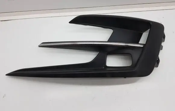 Renault Megane IV Front bumper lower grill 261A21573R