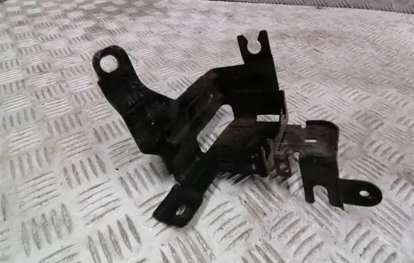 Peugeot 3008 II ABS pump bracket 9677683680