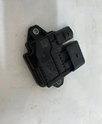 Mercedes-Benz E W213 Glow plug pre-heat relay